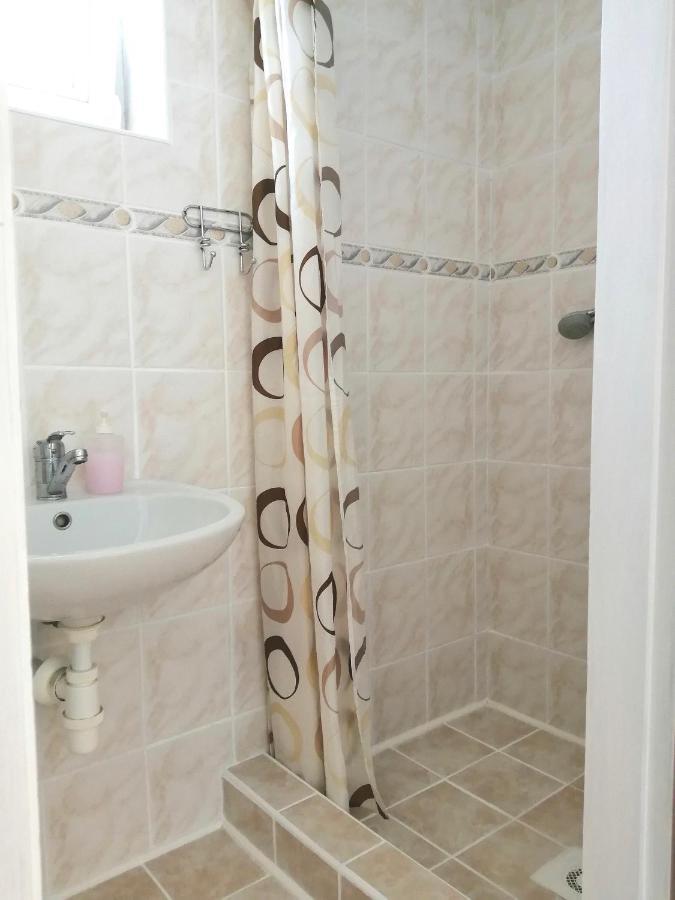 Vanessa Apartments เบเชนยอวา ภายนอก รูปภาพ